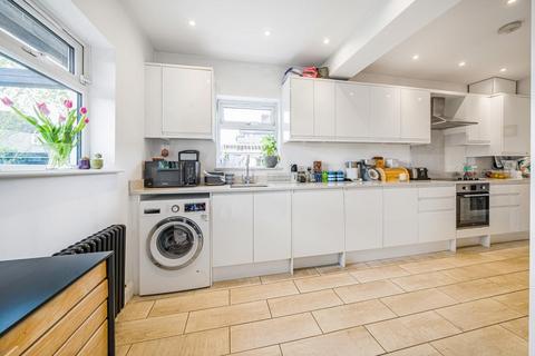32 Rose Walk, West Wickham, BR4 0SD
