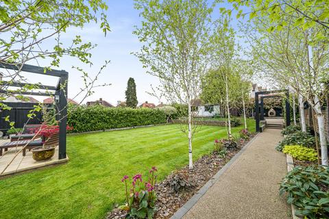 32 Rose Walk, West Wickham, BR4 0SD