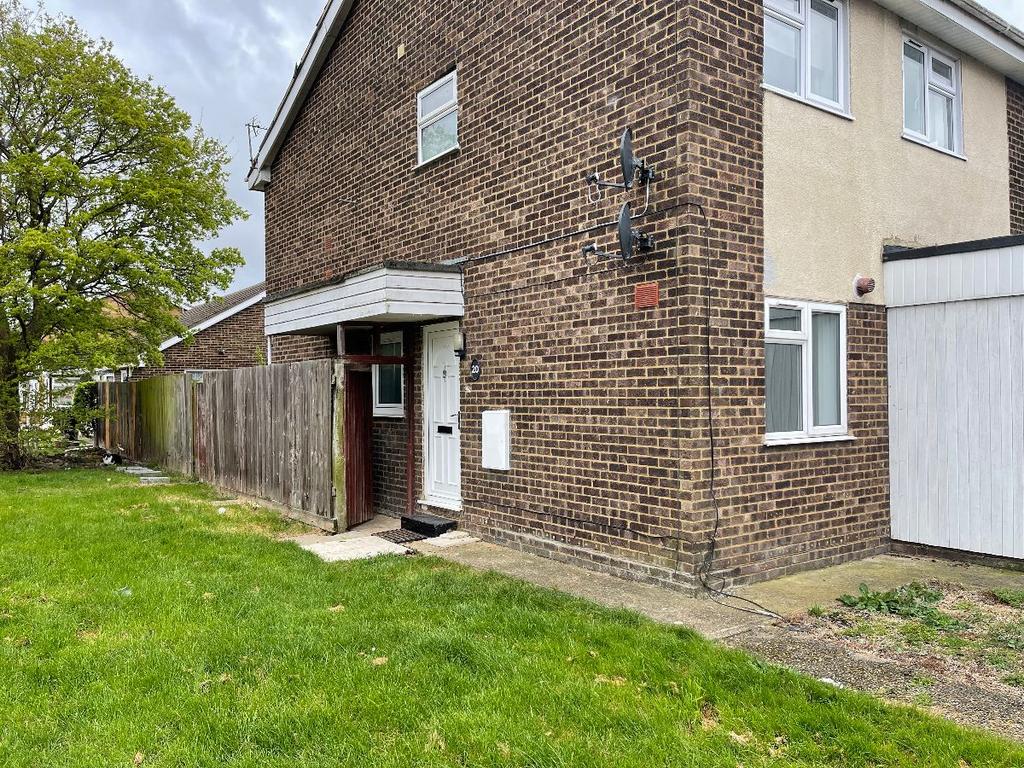 Castle Walk, Canvey Island 1 bed flat £950 pcm (£219 pw)