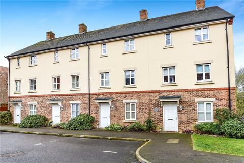 17 Harwood Close, Codmore Hill, Pulborough, RH20 1FL