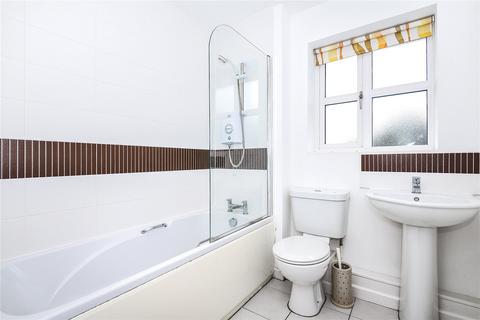 17 Harwood Close, Codmore Hill, Pulborough, RH20 1FL