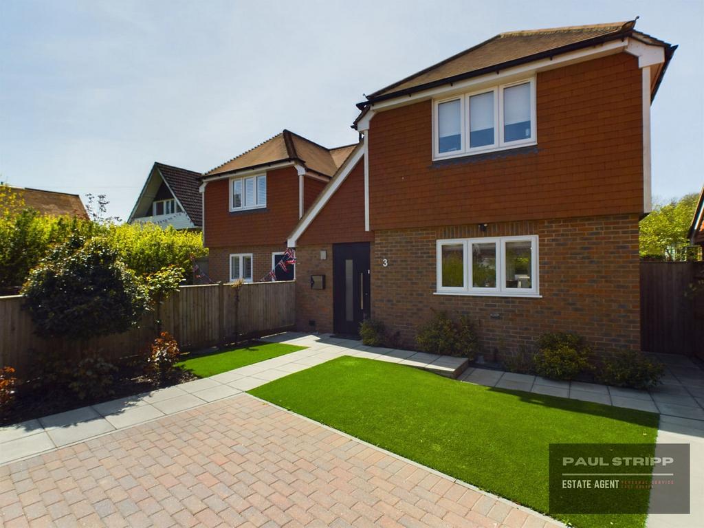 Telham Close, Battle, TN33 3 bed semidetached house for sale £475,000