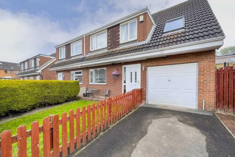 4 bedroom semi-detached house for sale - Well Lane, Dewsbury