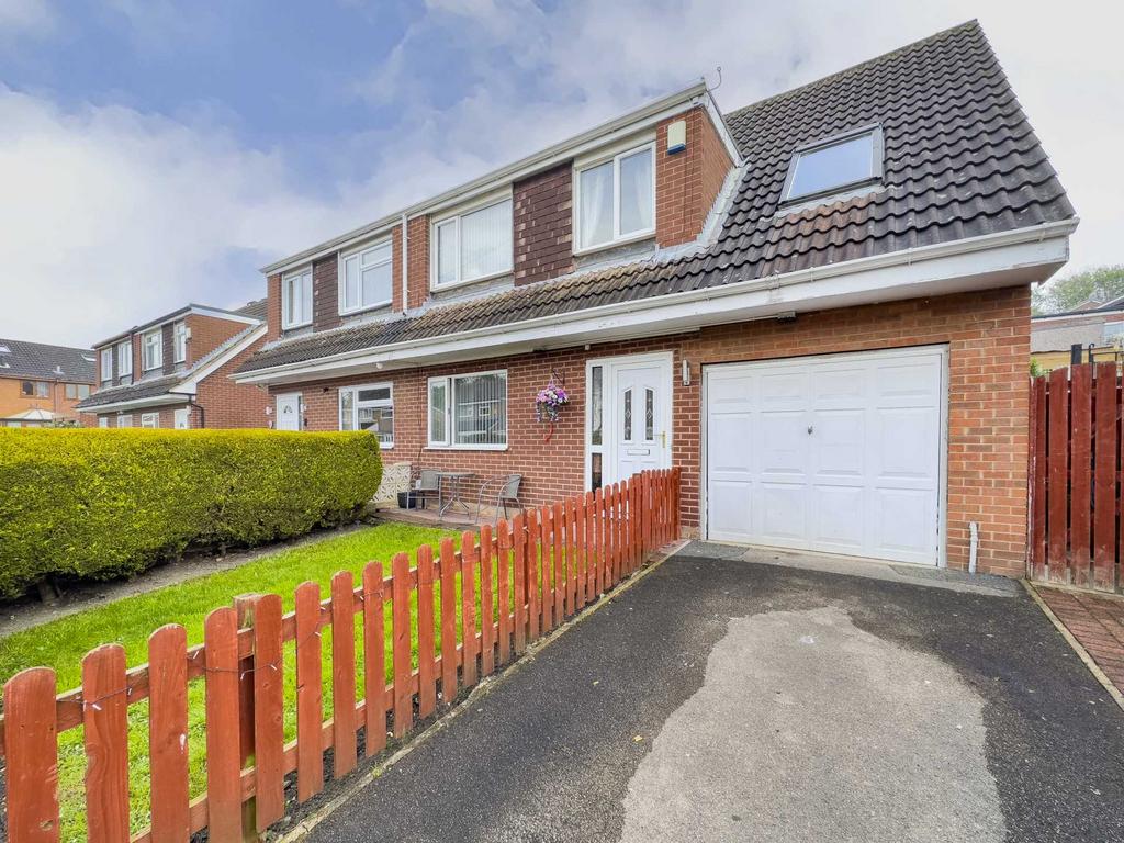 Well Lane, Dewsbury 4 bed semidetached house for sale £219,995