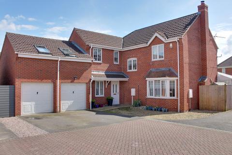 5 bedroom detached house for sale, Walnut View, Spalding, PE12