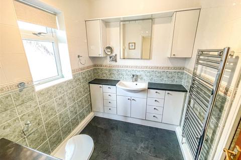 2 Garreg Lwyd, Tywyn, LL36 9HE