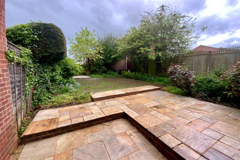 2 Layham Drive, Luton, LU2 9SY