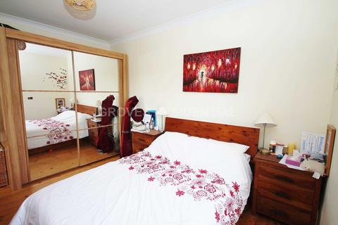 1 Beaconsfield Road, New Malden, KT3 3HY