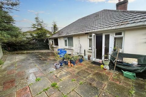 18 Beverley Gardens, Bournemouth, BH10 5EF