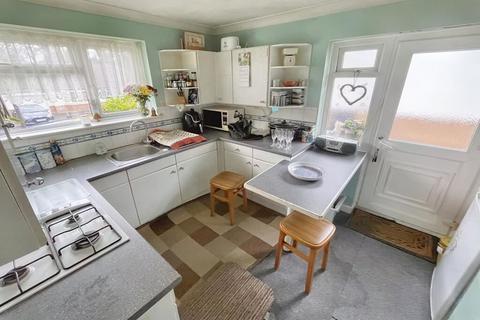 18 Beverley Gardens, Bournemouth, BH10 5EF