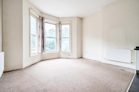 2, Orielton Temple Drive, Llandrindod Wells, LD1 5LU