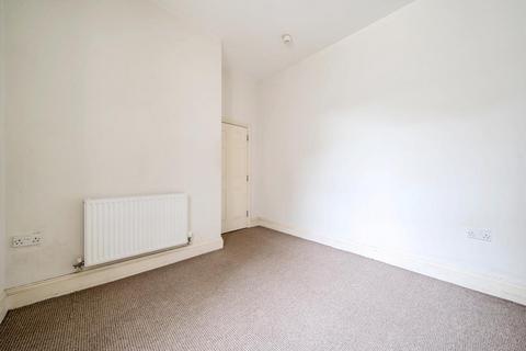 2, Orielton Temple Drive, Llandrindod Wells, LD1 5LU