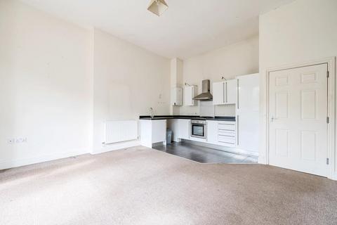 2, Orielton Temple Drive, Llandrindod Wells, LD1 5LU