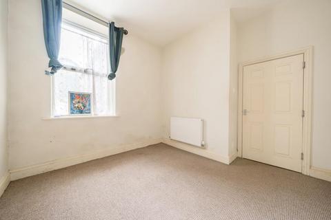 2, Orielton Temple Drive, Llandrindod Wells, LD1 5LU