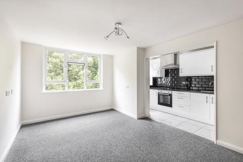 2 bedroom flat to rent, Pennywell Drive,  North Oxford,  OX2