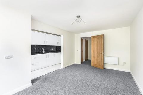 2 bedroom flat to rent, Pennywell Drive,  North Oxford,  OX2