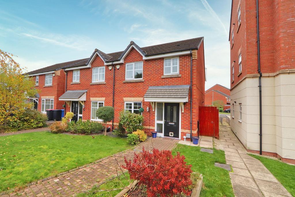 Hayes Road, Cadishead, M44 3 bed semidetached house £245,000