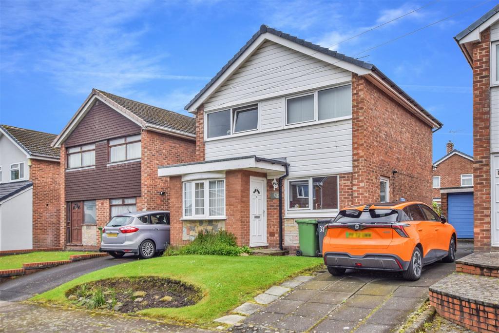 Minton Way, Farnworth, Widnes 3 bed detached house for sale £220,000