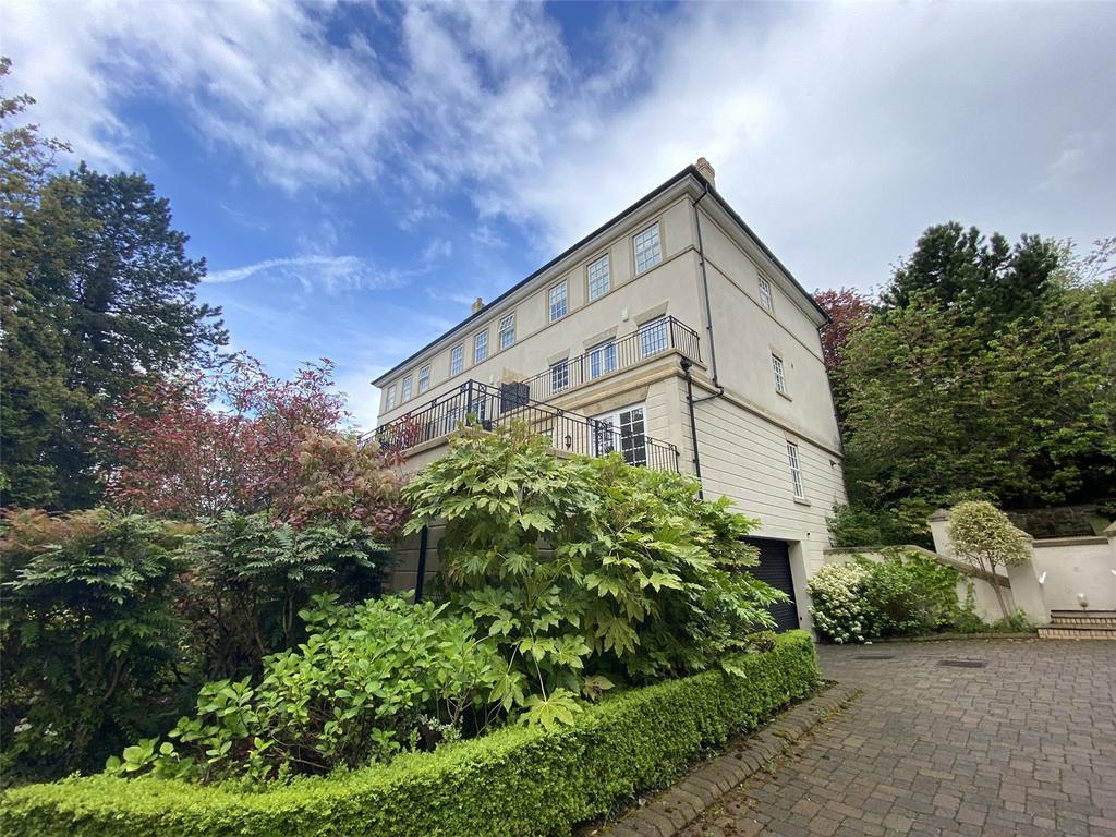 Nields Brow, Bowdon, Altrincham, Greater Manchester, WA14 4 bed house