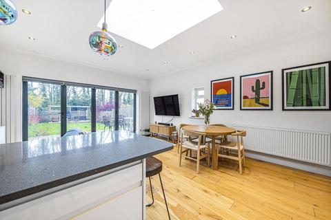 21d Sylvan Road, London, SE19 2RU