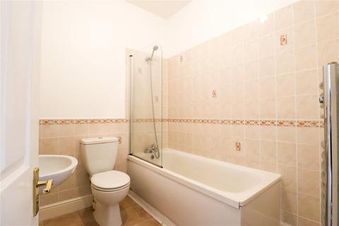 2 bedroom apartment to rent, Shakespeare Road, Northampton, NN1