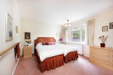 5 Bittacy Close, London, NW7 1RU