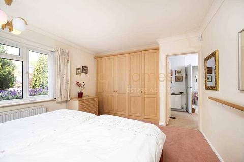 5 Bittacy Close, London, NW7 1RU
