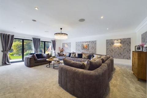 undefined, Ruxbury Road, Chertsey, Surrey, KT16