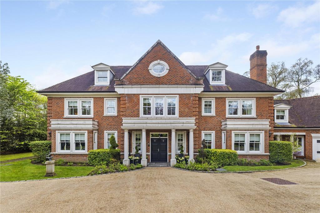 Moles Hill, Crown Estate, Oxshott, KT22 6 bed detached house for sale ...