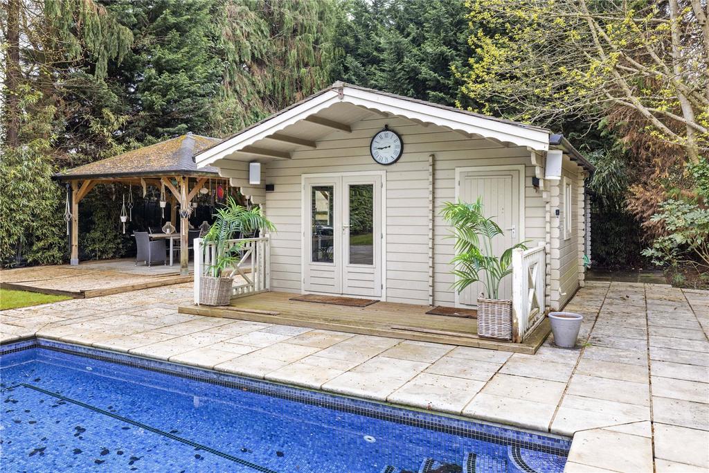 Pool House & Pool