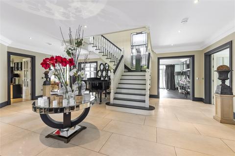 Moles End Moles Hill, Oxshott, Leatherhead, KT22 0QB