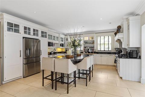 Moles End Moles Hill, Oxshott, Leatherhead, KT22 0QB