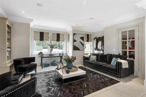 Moles End Moles Hill, Oxshott, Leatherhead, KT22 0QB