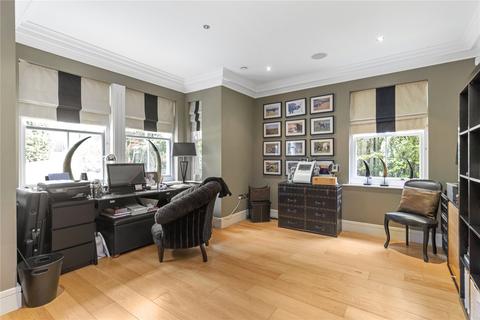 Moles End Moles Hill, Oxshott, Leatherhead, KT22 0QB