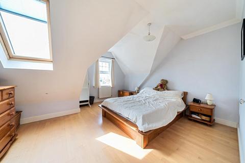 11 Hazelhurst, Beckenham, BR3 5TL
