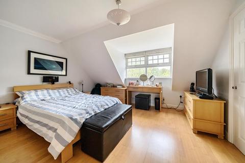 11 Hazelhurst, Beckenham, BR3 5TL