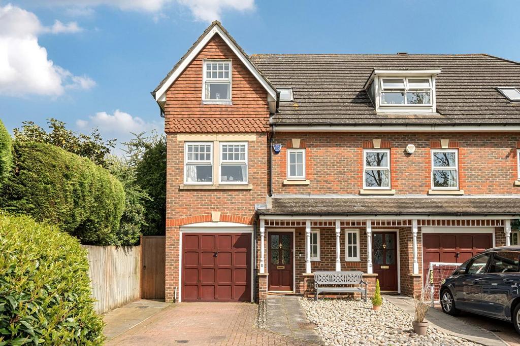 Hazelhurst, Beckenham 3 bed townhouse £885,000