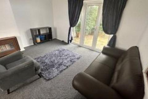 4 bedroom terraced house to rent, Pershore Place, Coventry