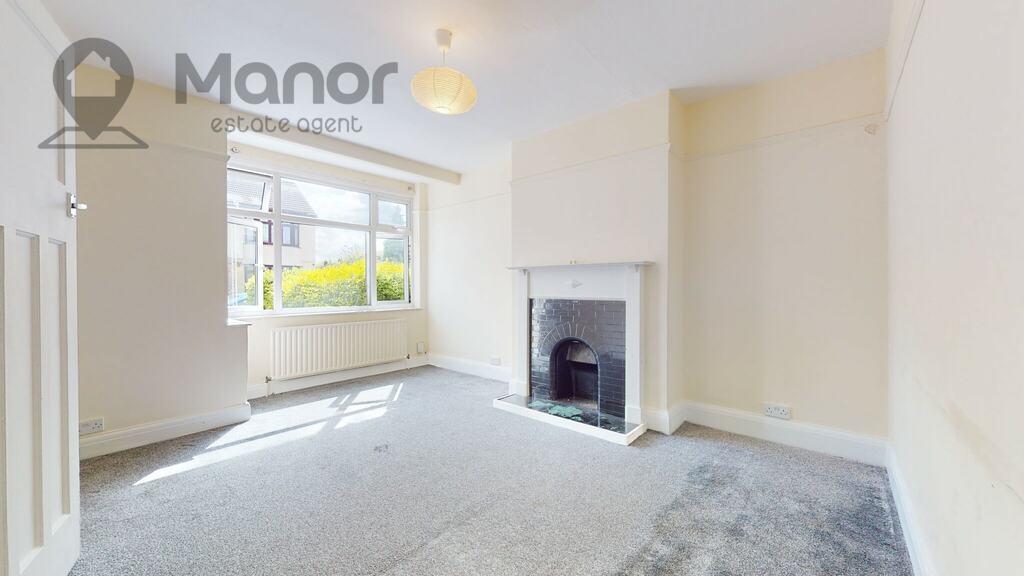 Norwood Avenue, Romford, RM7 0QD 3 bed semidetached house £2,000 pcm