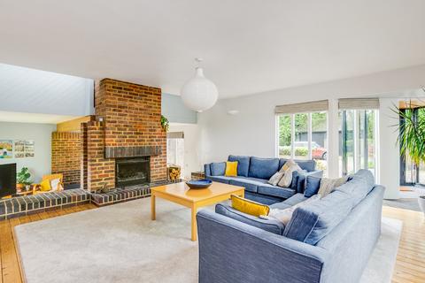Avis Bungalow Old School Green, Benington, Stevenage, SG2 7LU