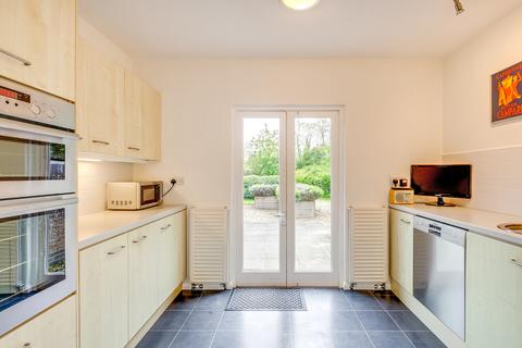 Avis Bungalow Old School Green, Benington, Stevenage, SG2 7LU