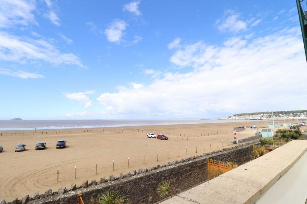 Royal Sands, WestonsuperMare 3 bed semidetached house for sale £