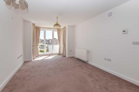 2 bedroom flat for sale - Strawberry Gardens, 18 Moorhen Road, Yatton, BS49 4GB