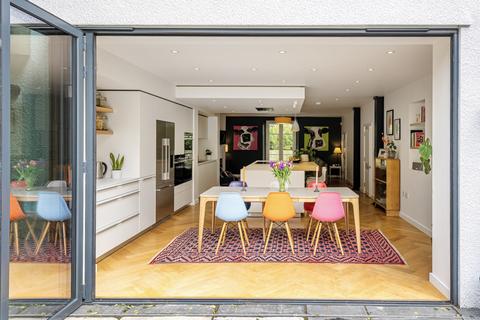 55 Hampton Park, Bristol, BS6 6LQ