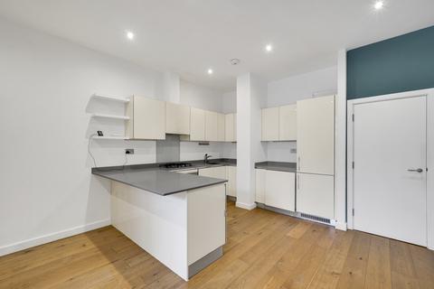 3 bedroom flat for sale, Halesworth Court, Bow, E3