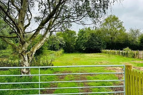 Plot for sale, Claypit Lane, Fiskerton NG25