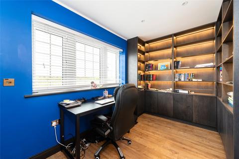15 Bream Close, Biddenham, Bedford, MK40 4UX