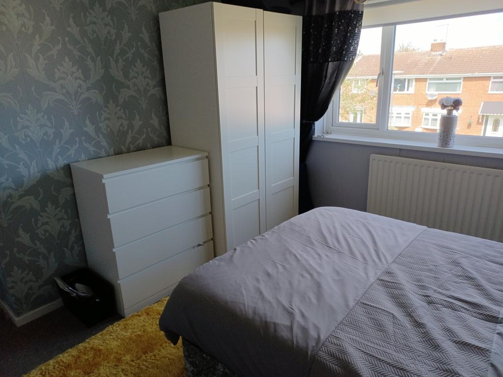 Bedroom2a