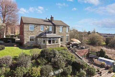 5 bedroom detached house for sale, Runtlings Lane, Ossett, West Yorkshire, WF5