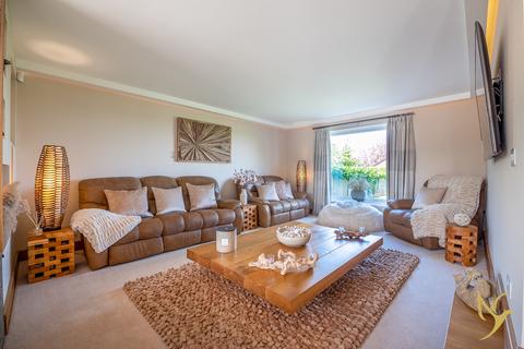 Sunrays Broadheath Common, Lower Broadheath, Worcester, WR2 6RP